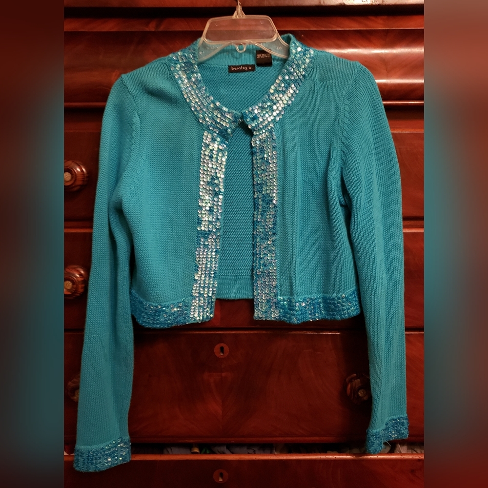 Ladies sweater